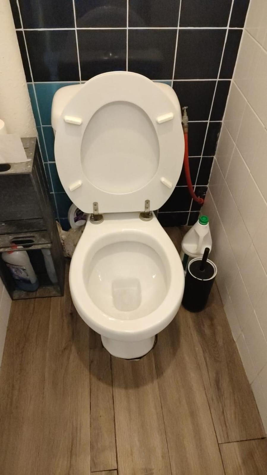 Tout Confort - Clim- Salle De Bain Commune 尼姆 外观 照片